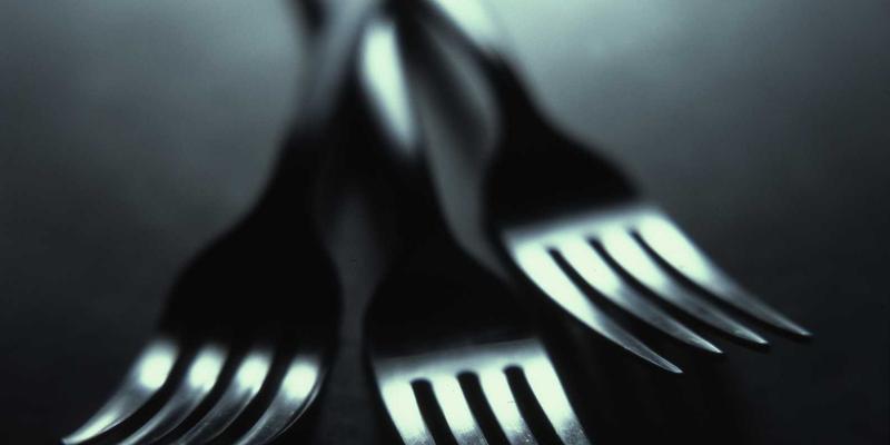 从军事装备演进看国防教育：一部行走的军事历史教科书