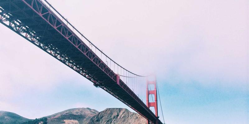 军事新闻追踪：从军事历史看国家安全——全球军事基地布局调整与海外后勤枢纽的前沿部署战略