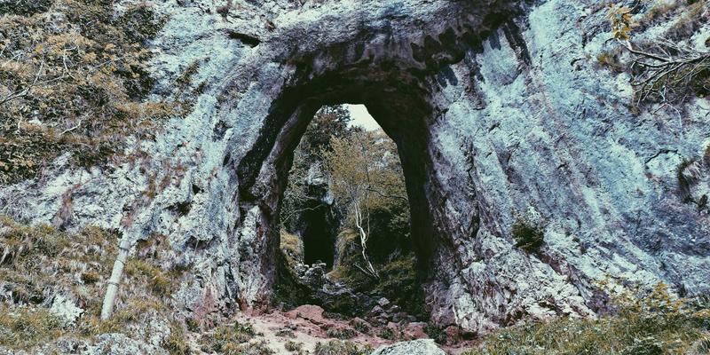 军事新闻阅读指南：从历史纵深与装备细节中洞察现代冲突