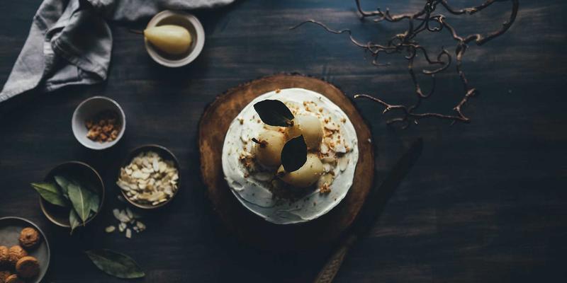 冰封战局：从军事历史看北极航道安全与资源争夺中的装备演进与国防教育启示