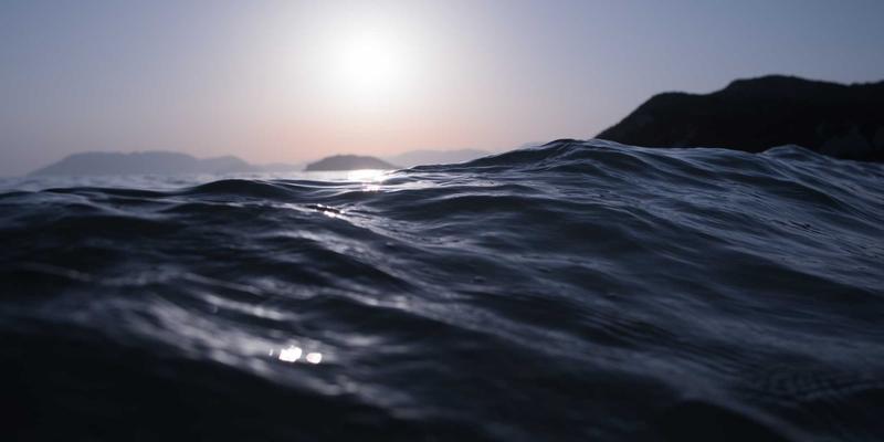 国防教育筑牢国家安全基石：从军事装备演进看全民国防意识提升